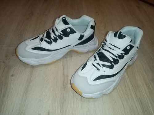 Customer photo review of Baut Lehior Sneakers