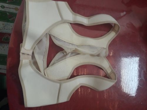 Customer photo review of Correcteur de posture femme ménagère