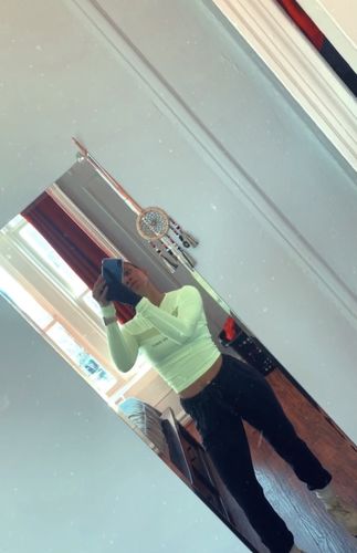 Customer photo review of 'Good Vibes Only' Soft Mesh Cut-Out Active Long Sleeve - Neon Green