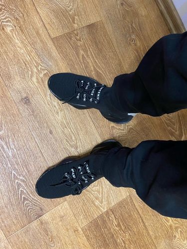 Customer photo review of Lekens Betrutti Sneakers