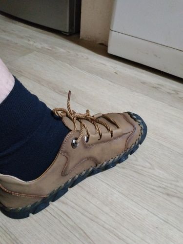 Customer photo review of Dacomfy Men Fashion Casual Breathable Shoes