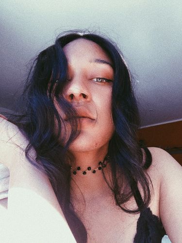 Customer photo review of Peaceful Kristin - hazel