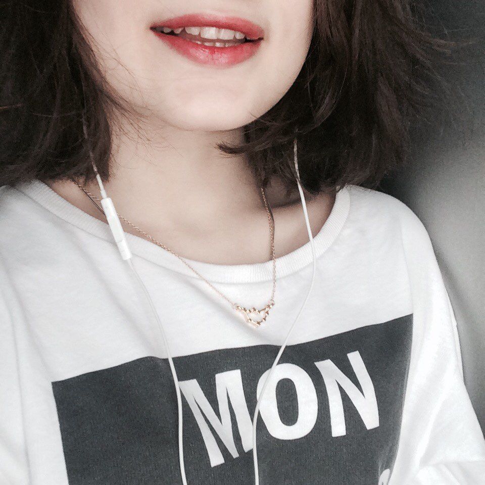 Customer photo review of Zodiac Constellation Necklace