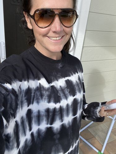 Customer photo review of Neil Sweatshirt - Onyx / Cloud