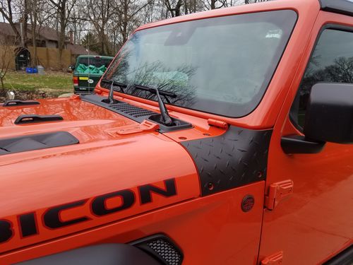 Customer photo review of Cowl Body Armor (18 - 19 Jeep Wrangler JL)