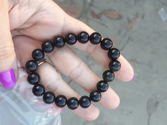 Customer photo review of Anti-stress Rainbow Obsidian Bracelet