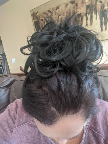 Customer photo review of JuvaBun Messy Bun