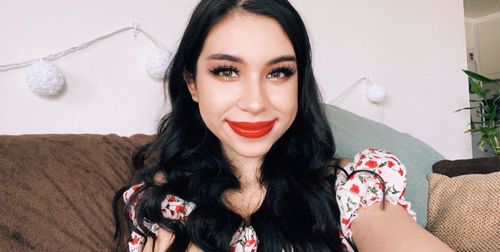 Customer photo review of Shocked Kristin - hazel