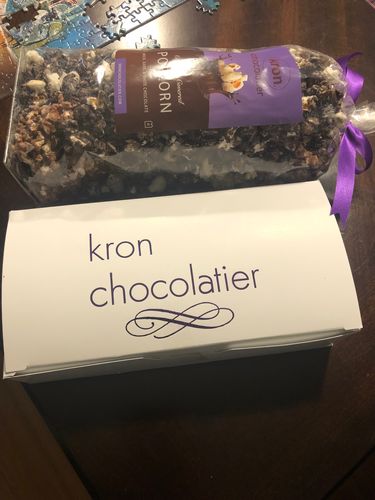Customer photo review of Kron Cookies