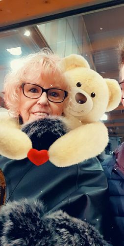 Customer photo review of Chemisier papillon clouté en maille transparente