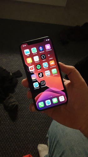 Customer photo review of Apple iPhone XS 64GB Space Grey Unlocked Refurbished Good