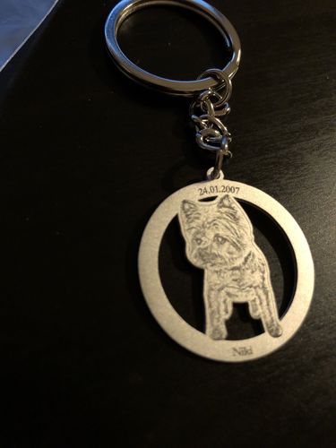 Customer photo review of Silvercut™ Keychain