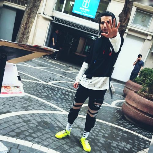 Customer photo review of Eluret Callens Hoodie