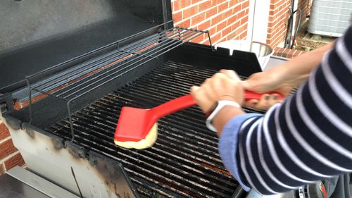 Customer photo review of Just For Me: 1 Brush + 2 Cleaning Heads