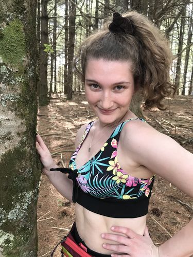 Customer photo review of Front Knot Gym to Swim Sports Bra - White Floral