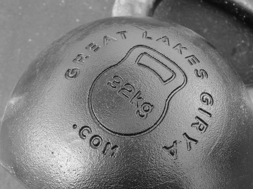 Customer photo review of 32kg / 70lbs E-coated Cast Iron Kettlebell