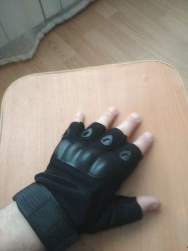Customer photo review of Outdoor Tactical Military Non-slip Silica Gel Men's Gloves