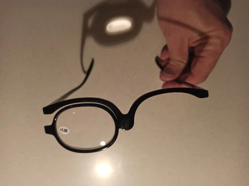 Customer photo review of Beautybril™ | Jouw persoonlijke hulp bij make-up