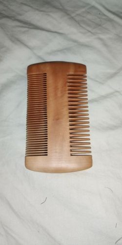 Customer photo review of Sandalwood Beard Comb – Double-Sided Wooden Grooming Comb