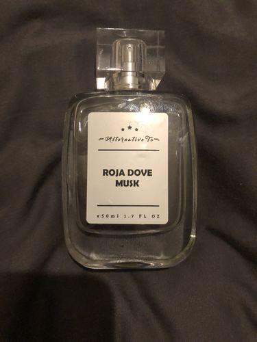 Customer photo review of Dove Musk Oud