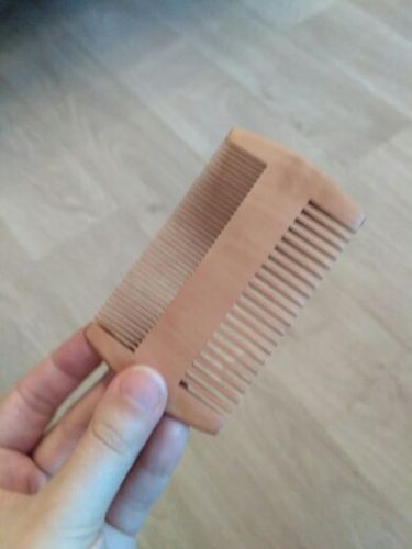 Customer photo review of Sandalwood Beard Comb – Double-Sided Wooden Grooming Comb