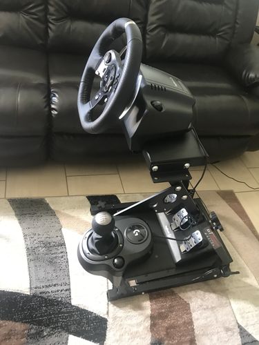Customer photo review of CLASSIC Steering Wheel Stand