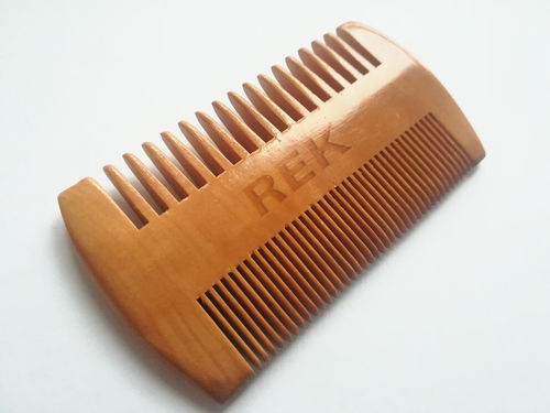 Customer photo review of Sandalwood Beard Comb – Double-Sided Wooden Grooming Comb