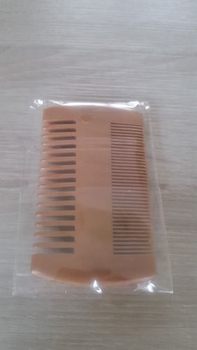 Customer photo review of Sandalwood Beard Comb – Double-Sided Wooden Grooming Comb