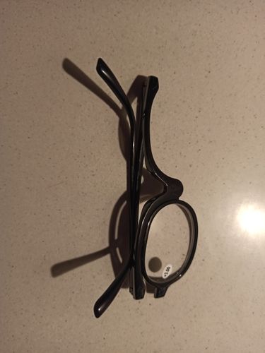 Customer photo review of Beautybril™ | Jouw persoonlijke hulp bij make-up