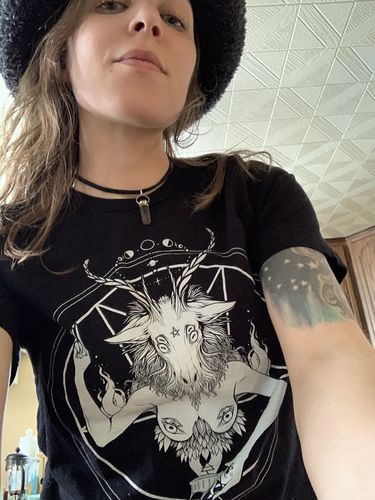 Customer photo review of Baphomet, Unisex T-Shirt