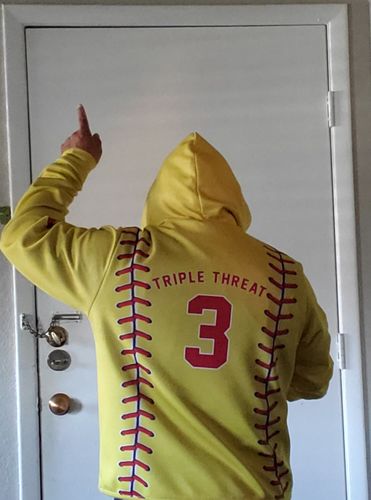 Customer photo review of TripleThreat/3/Yellow/L+2XL