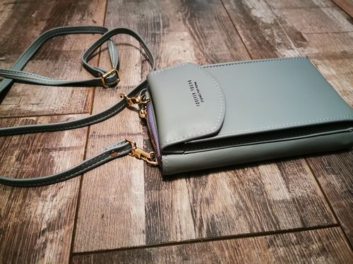 Customer photo review of Universal Damentasche