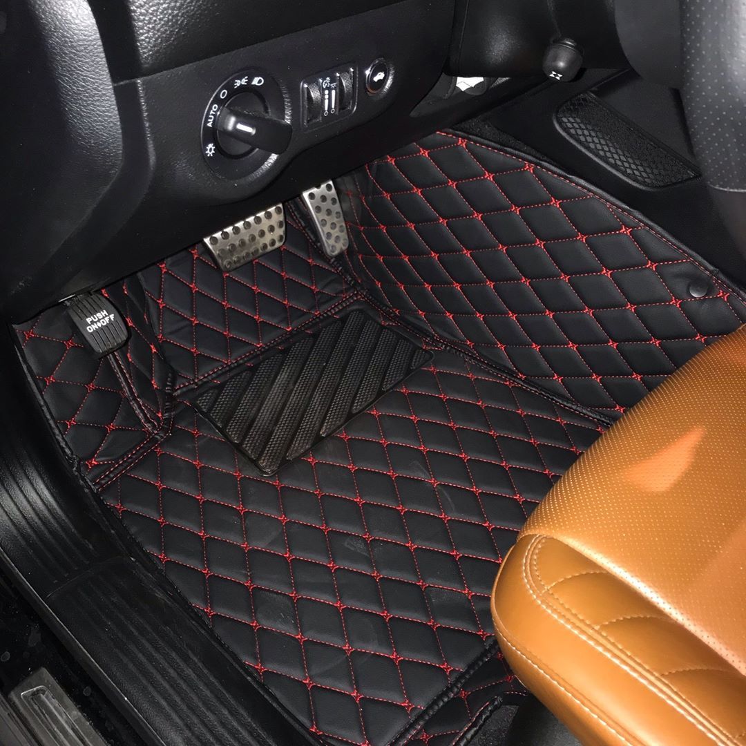 Customer photo review of Autoteppich Schwarz/Rot
