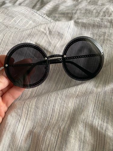 Customer photo review of Luxury Rimless Round Sunglasses