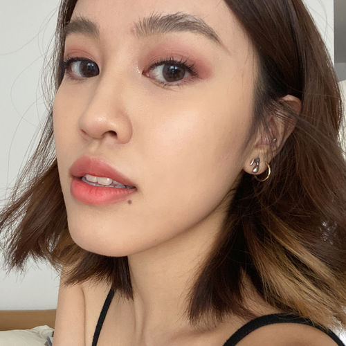 Customer photo review of Devoted Kristin - gray