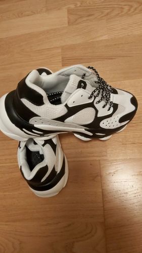 Customer photo review of Krion Harde Sneakers