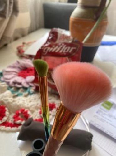 Customer photo review of Premium Make-Up Pinsel Reiniger