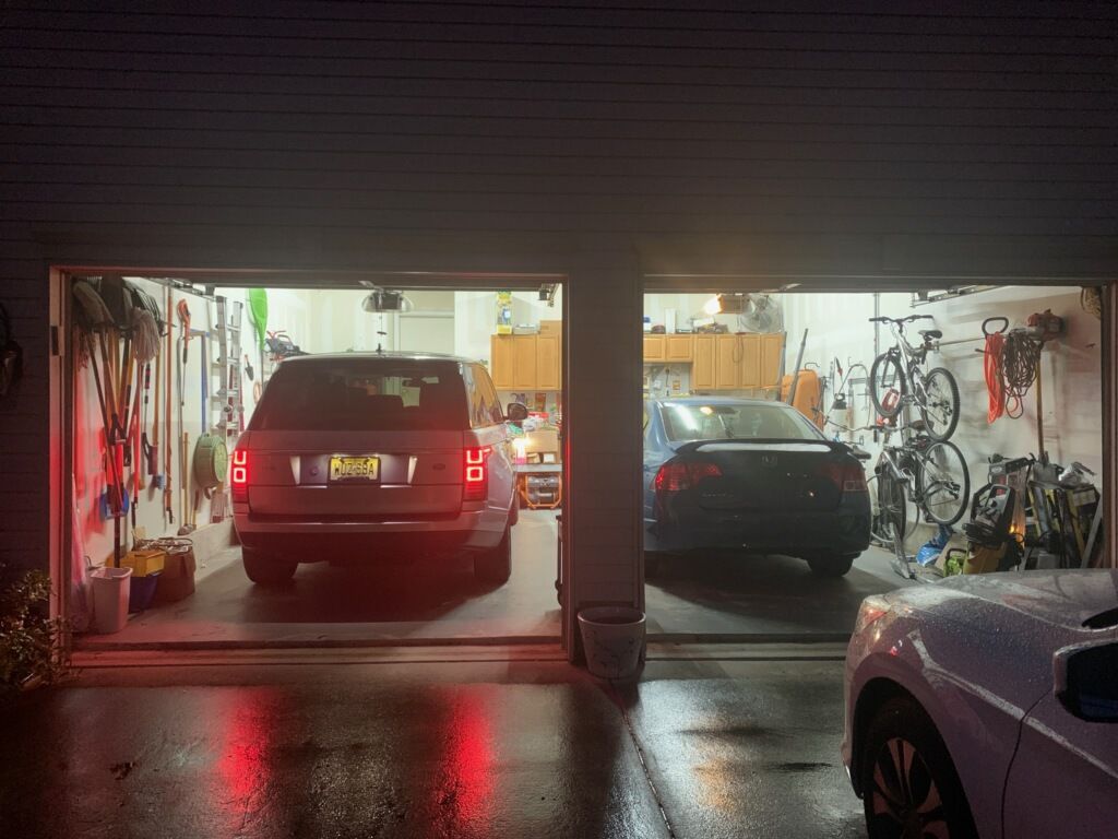 Customer photo review of Linkable LED Shop Lights, T8 8ft V Shape LED Tube Light 60W Integrated 6500K Clear, ETL Certification