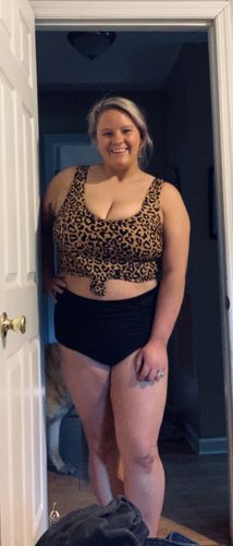 Customer photo review of Traveler Top | Leopard Print