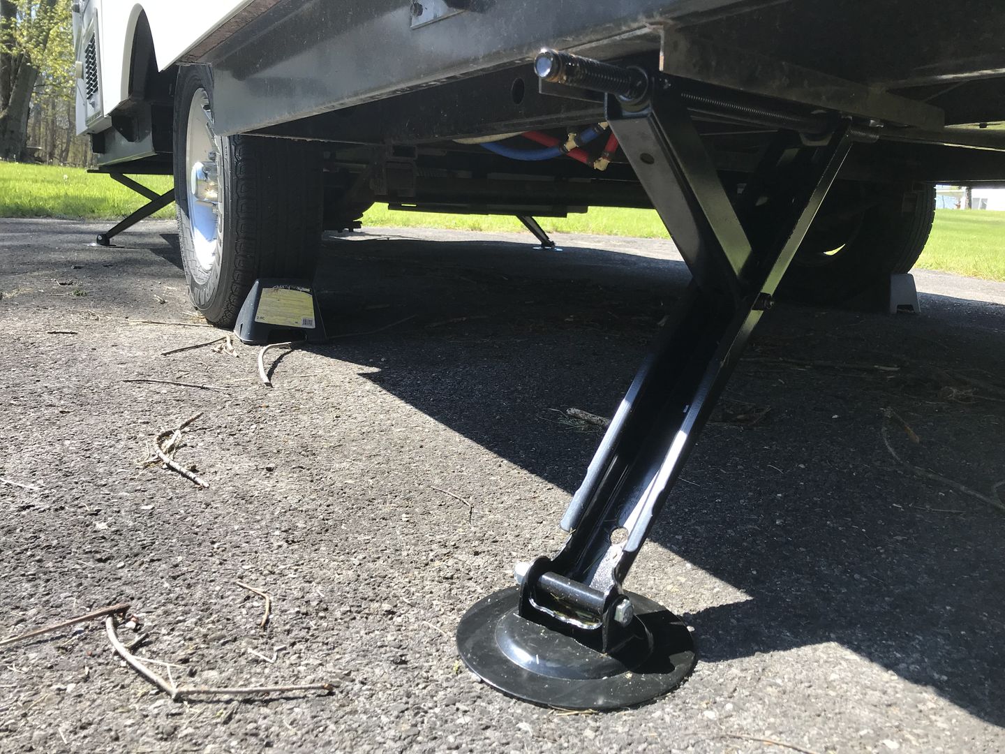 Customer photo review of Sand Shoes 17 and 20 Inch Jacks
