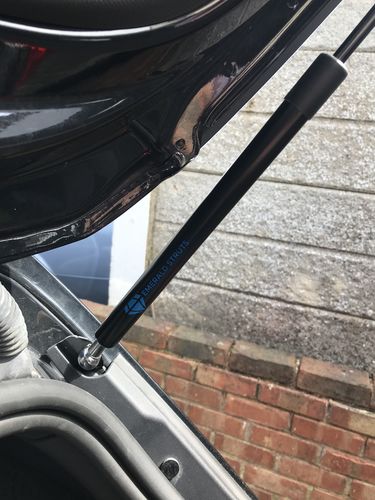 Customer photo review of F20/F21 & M135/M140 BMW automatic boot struts