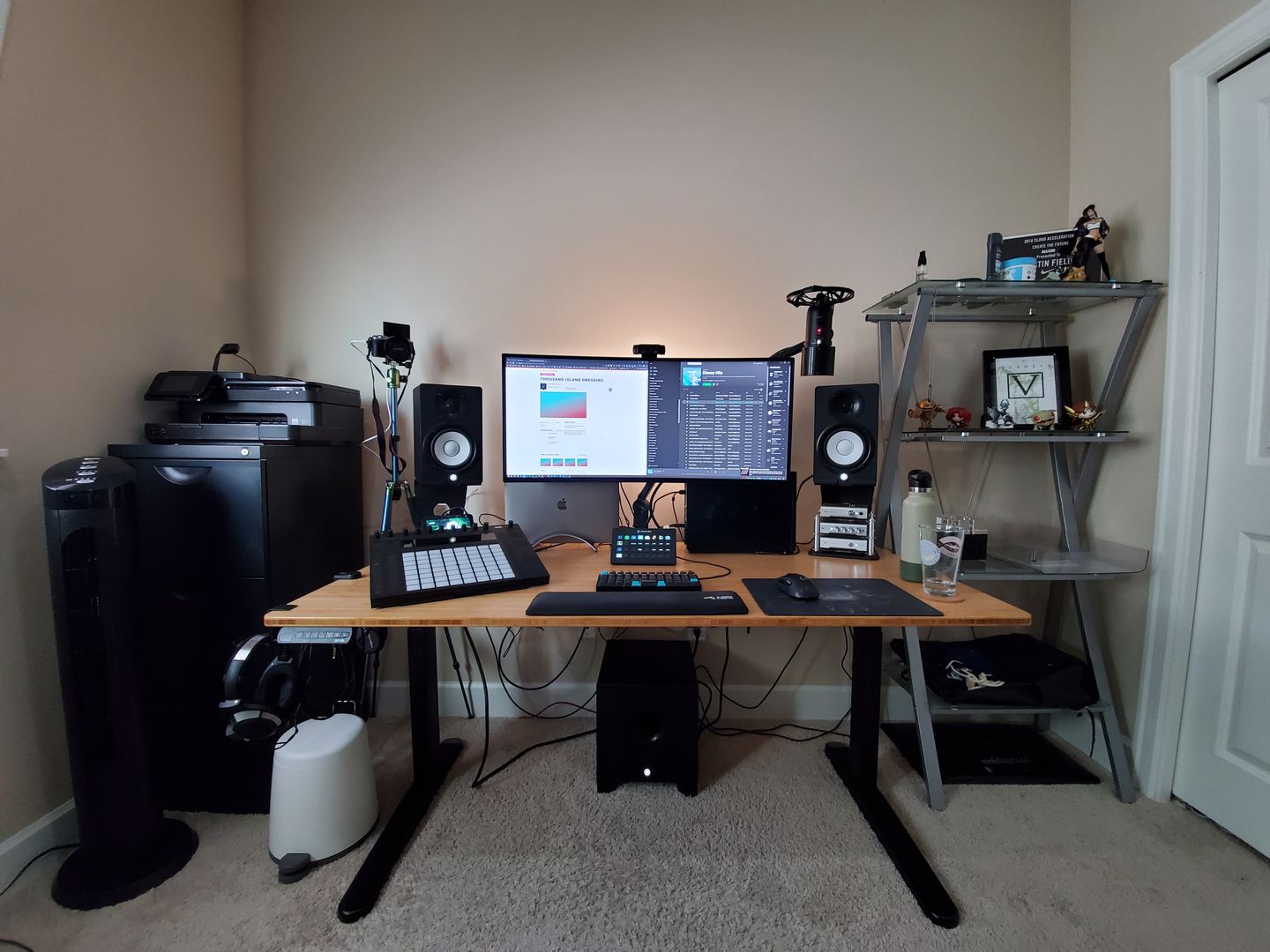 Customer photo review of SOUNDRISE PRO Studio Monitor Stands 9" | Made in USA | Pair