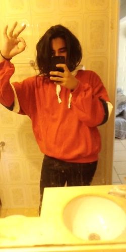 Customer photo review of Rou Videk Hoodie