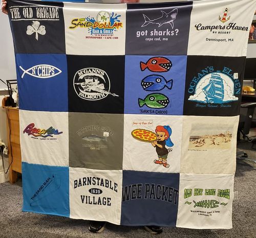 T-shirt quilt with beach, groceries themes by Patyy from MA