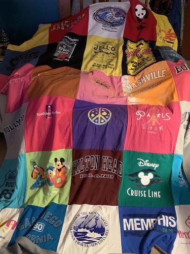 T-shirt quilt with travel, theme parks themes by Regina from NY