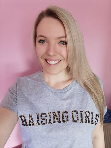 Customer photo review of Raising Girls Leopard Tee (MRK X)