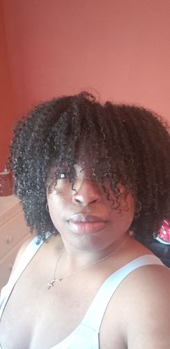 Customer photo review of Curly Hair Wash and Go System with Organic Jojoba Oil for Moisturizing Hair with Lavender Fragrance (Step 1 - 4)
