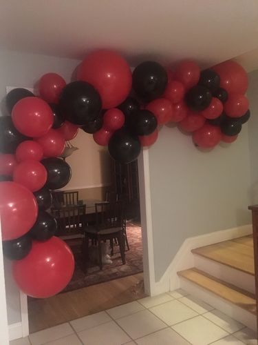 Customer photo review of Create Your Own Color Mix - DIY Balloon Garland Kit