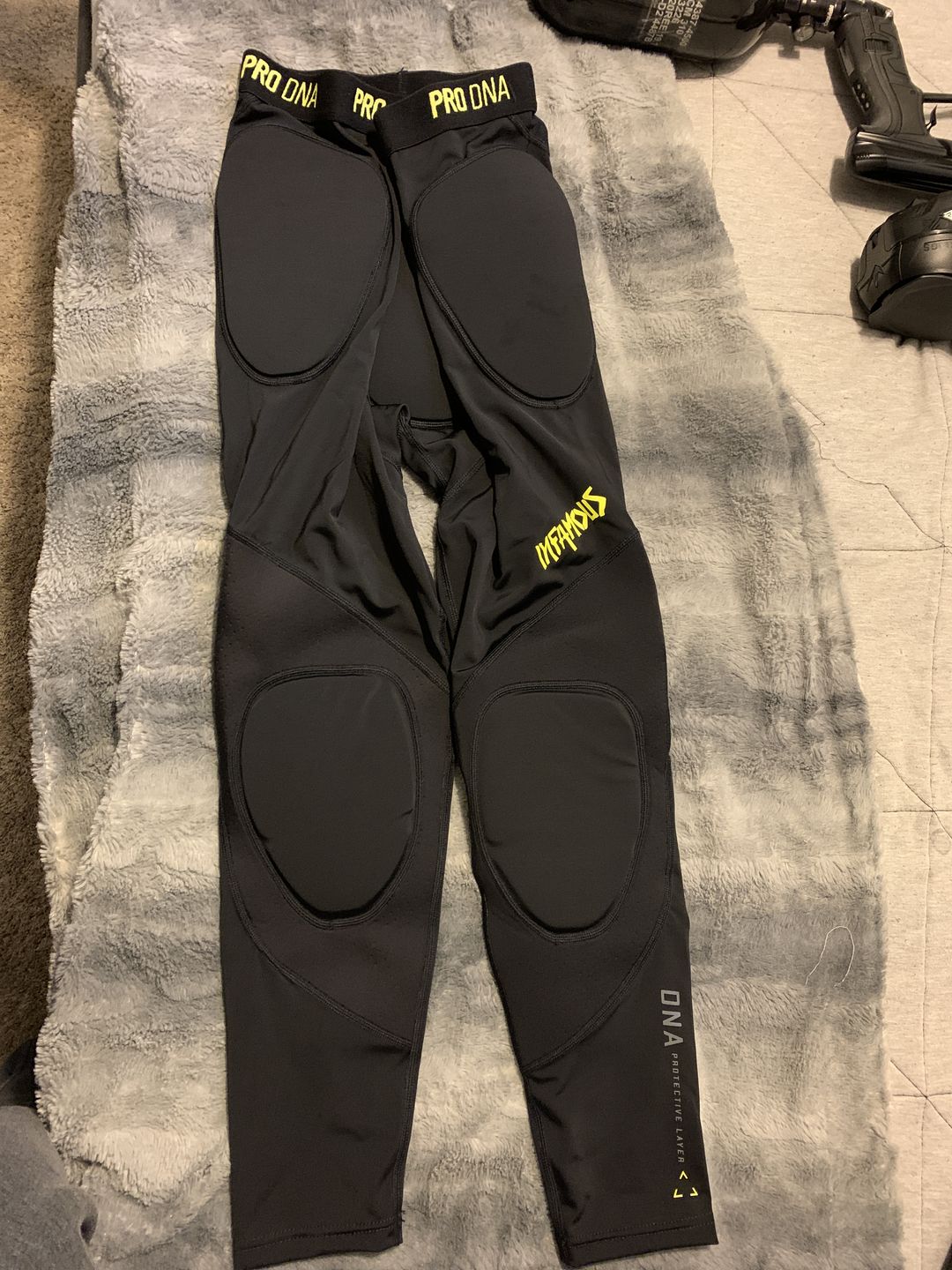 Customer photo review of Infamous PRO DNA Elbow Pads