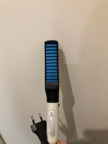 Customer photo review of Beard Straightener (Heated Combing Brush)